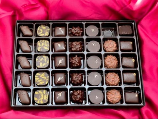 1000 Gram Çok Özel Renkli Çikolata pasta