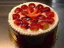 6-9 Kişilik Çilekli Premium Gurme Seri Tatlı pasta